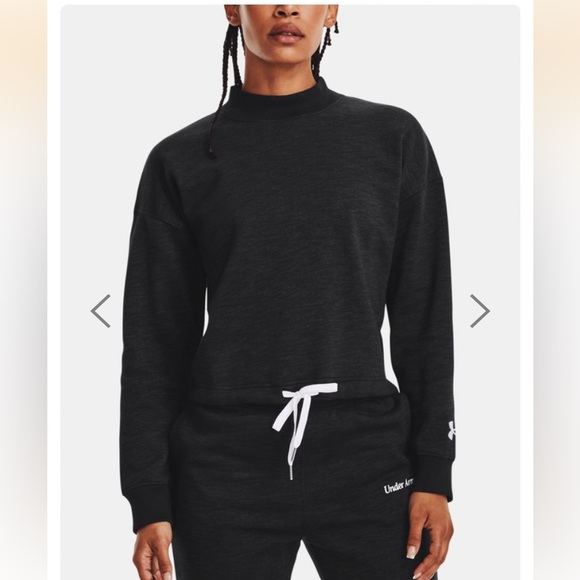 UA Essentials Script Crew Sweater - Picture 2 of 16